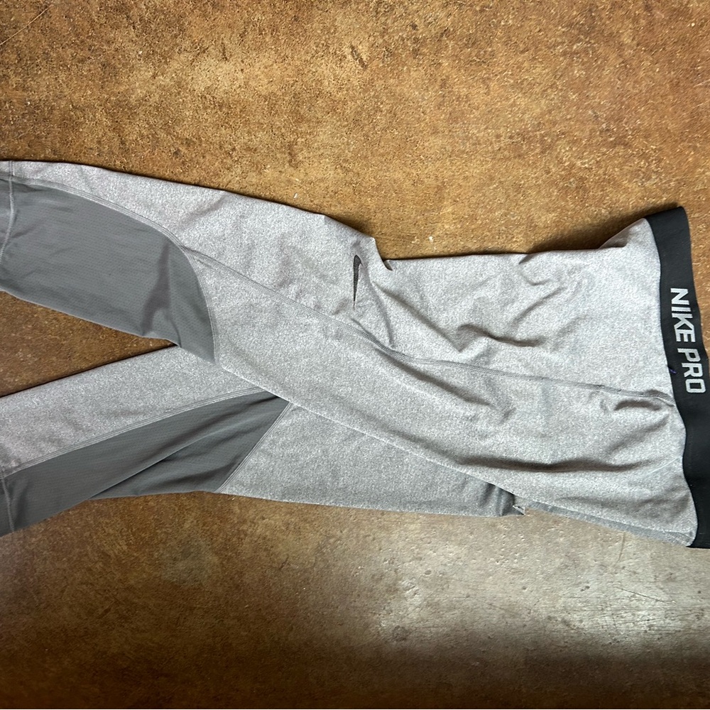 Nike Dri-FIT Gray Leggings 3/4 length